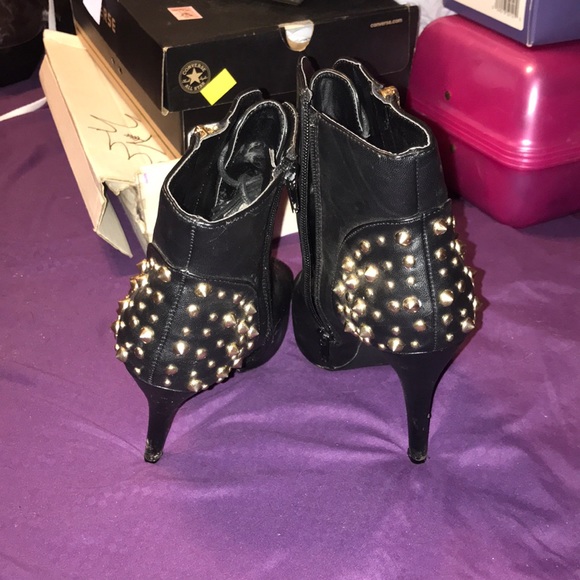 Heeled booties - Picture 3 of 6